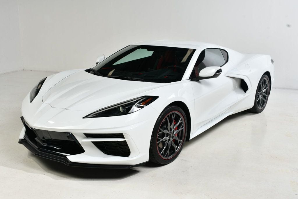 2023 Chevrolet Corvette Stingray Coupe 2LT photo 2