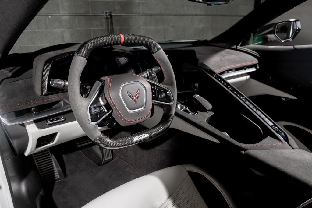 Chevrolet Corvette photo 11