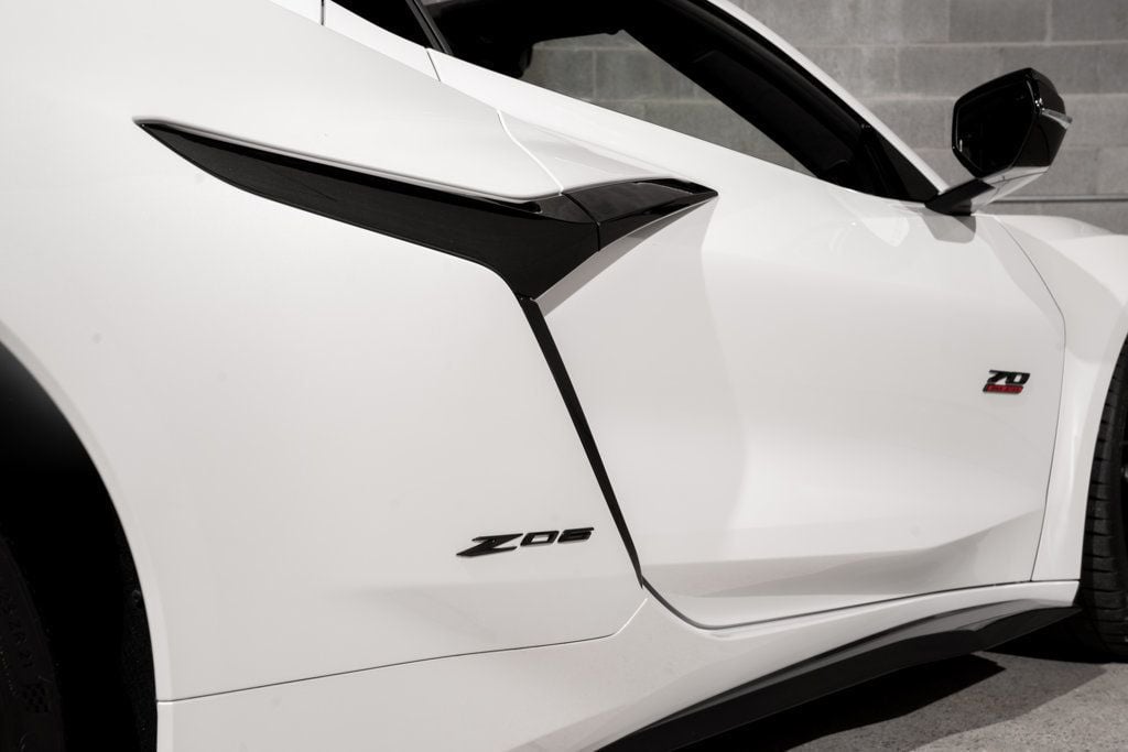 Chevrolet Corvette photo 32