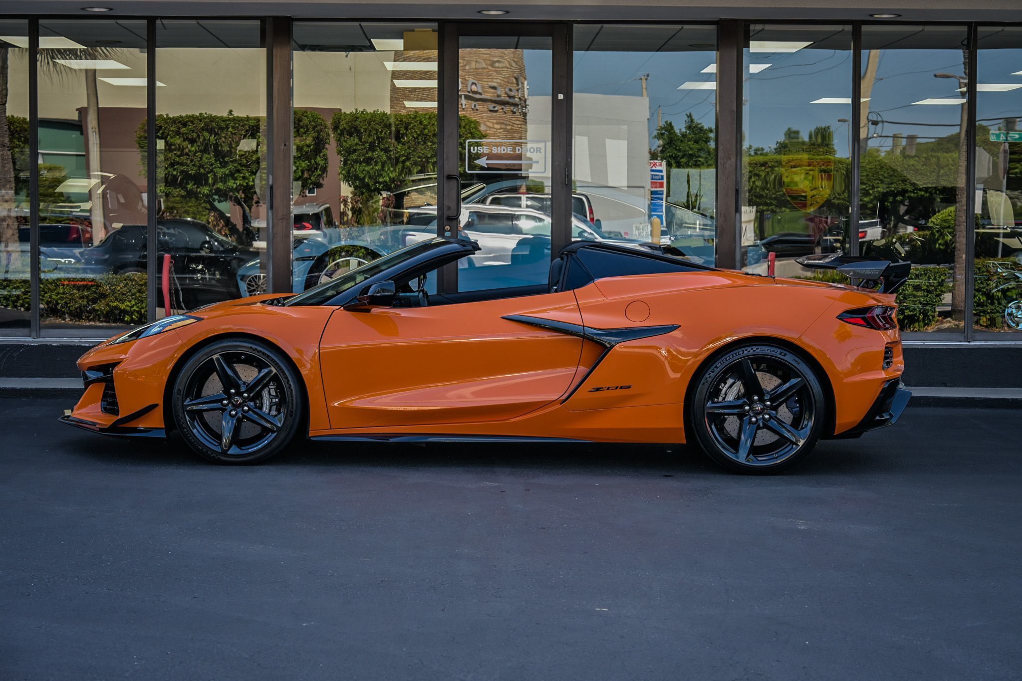 2023 Chevrolet Corvette Z06 Convertible 3LZ photo 12
