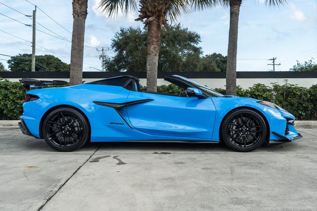 2023 Chevrolet Corvette 2dr Z06 Convertible w/3LZ - 22957380 - 9