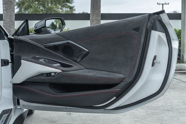 2023 Chevrolet Corvette 70th Anniversary  - 22978070 - 24