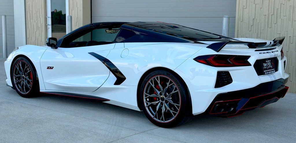 2023 Chevrolet Corvette 70th Anniversary Z51 w. Carbon Fiber Option - 23027464 - 11