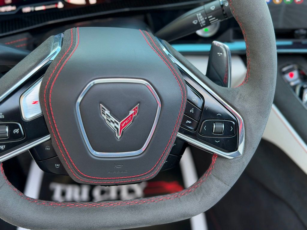 2023 Chevrolet Corvette 70th Anniversary Z51 w. Carbon Fiber Option - 23027464 - 15