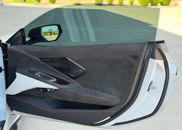 2023 Chevrolet Corvette 70th Anniversary Z51 w. Carbon Fiber Option - 23027464 - 27