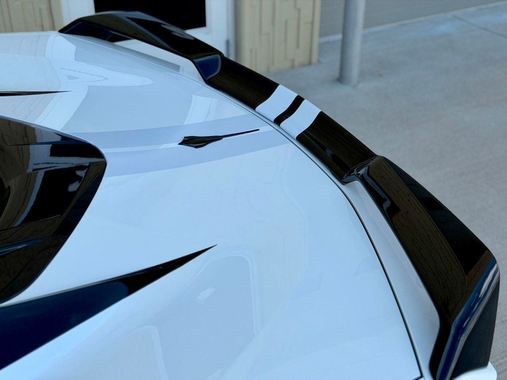 2023 Chevrolet Corvette 70th Anniversary Z51 w. Carbon Fiber Option - 23027464 - 31