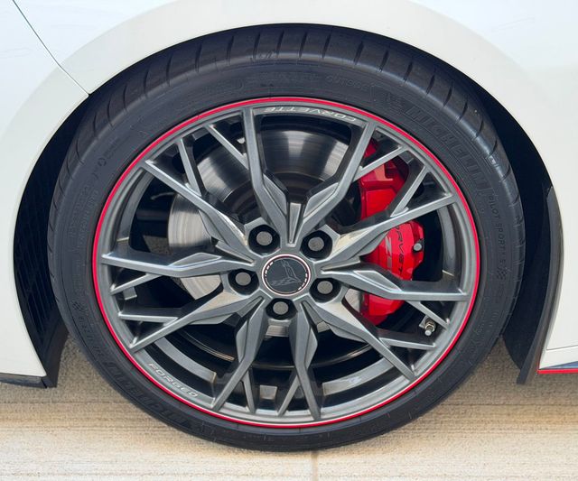 2023 Chevrolet Corvette 70th Anniversary Z51 w. Carbon Fiber Option - 23027464 - 35