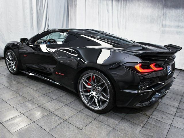 2023 Chevrolet Corvette Z06 - 22989730 - 3