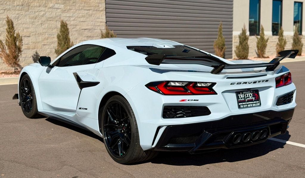 2023 Chevrolet Corvette ZO6 Coupe w/3LZ - 22982793 - 12