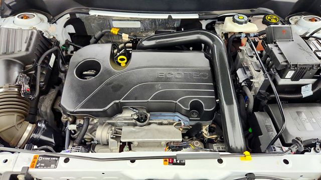 2023 Chevrolet Equinox 4dr LS w/ Convenience Package - 23022461 - 25