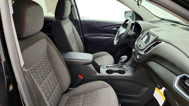 2023 Chevrolet Equinox AWD 4dr LT w/ Confidence & Convenience Pkg and Blind Zone Alert - 23030995 - 40
