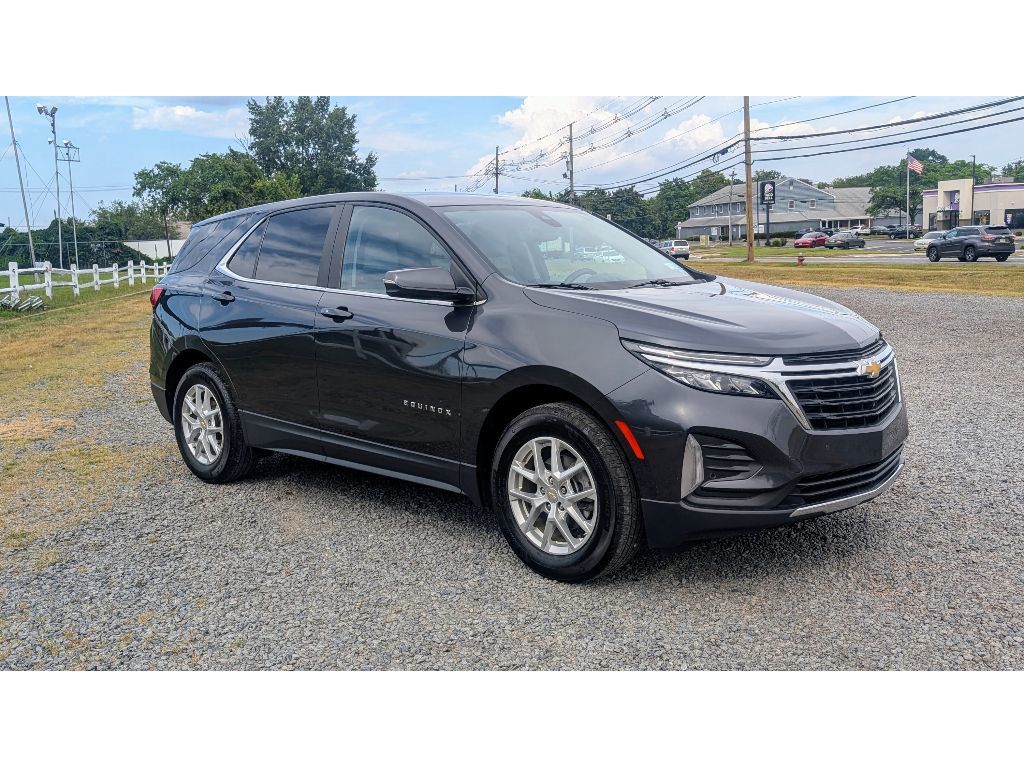 2023 Chevrolet Equinox photo 3