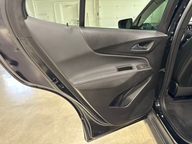 2023 Chevrolet Equinox FWD 4dr RS - 23024165 - 32