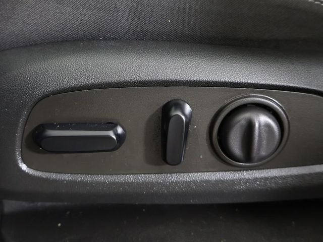 2023 Chevrolet Equinox LT - 23043200 - 32