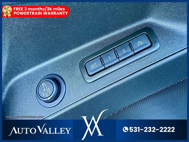 2023 Chevrolet Equinox Premier Sport Utility 4D - 22956870 - 13