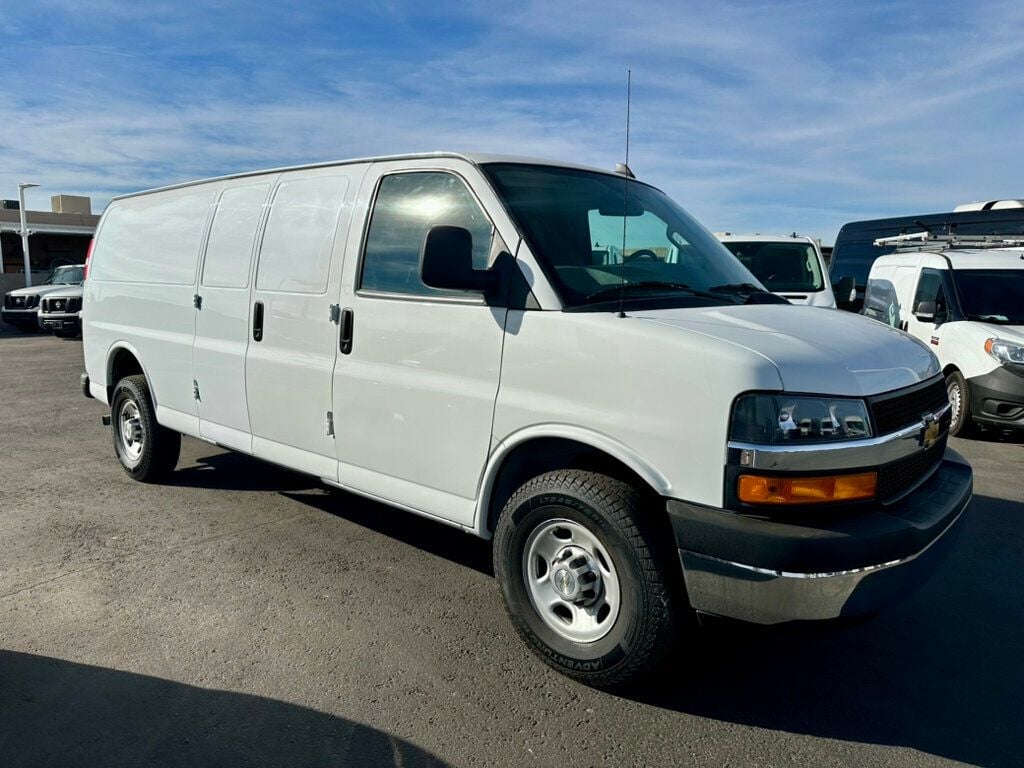 2023 Chevrolet Express 3500 Cargo Van photo 6
