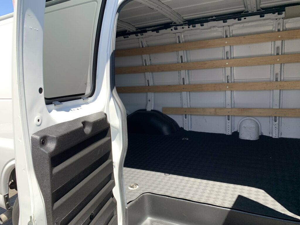 2023 Chevrolet Express Cargo Van RWD 2500 135" - 23069110 - 15