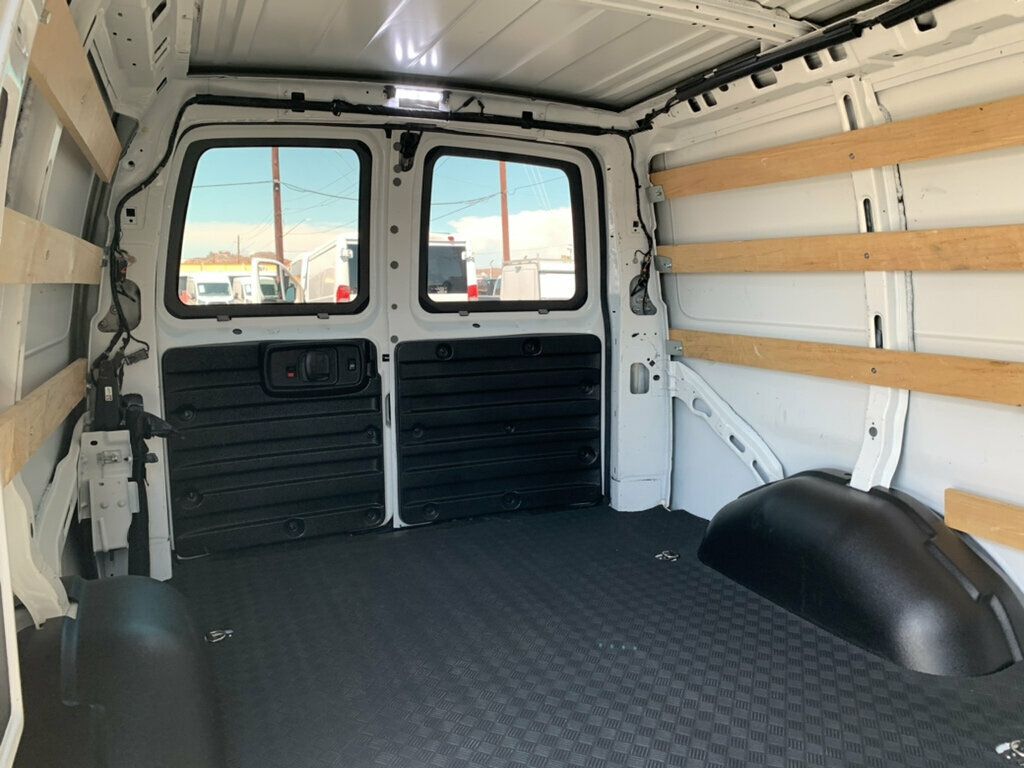 2023 Chevrolet Express Cargo Van RWD 2500 135" - 23069110 - 16