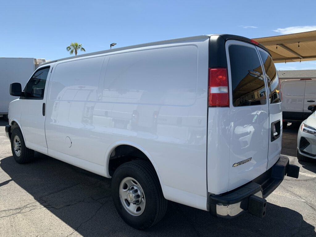 2023 Chevrolet Express Cargo Van RWD 2500 135" - 23069110 - 22