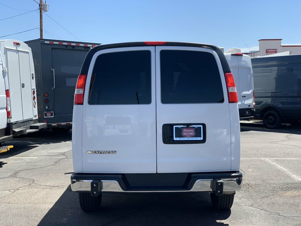 2023 Chevrolet Express Cargo Van RWD 2500 135" - 23069110 - 23
