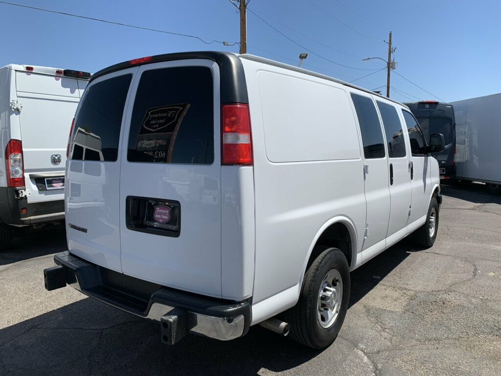 2023 Chevrolet Express Cargo Van RWD 2500 135" - 23069110 - 25