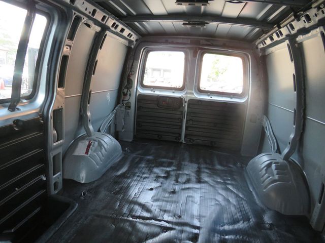 2023 Chevrolet Express Cargo Van RWD 3500 135" - 23023136 - 11