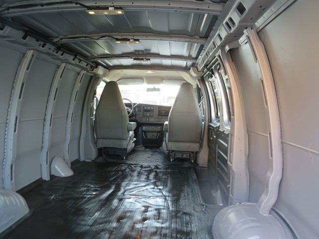2023 Chevrolet Express Cargo Van RWD 3500 135" - 23023136 - 7