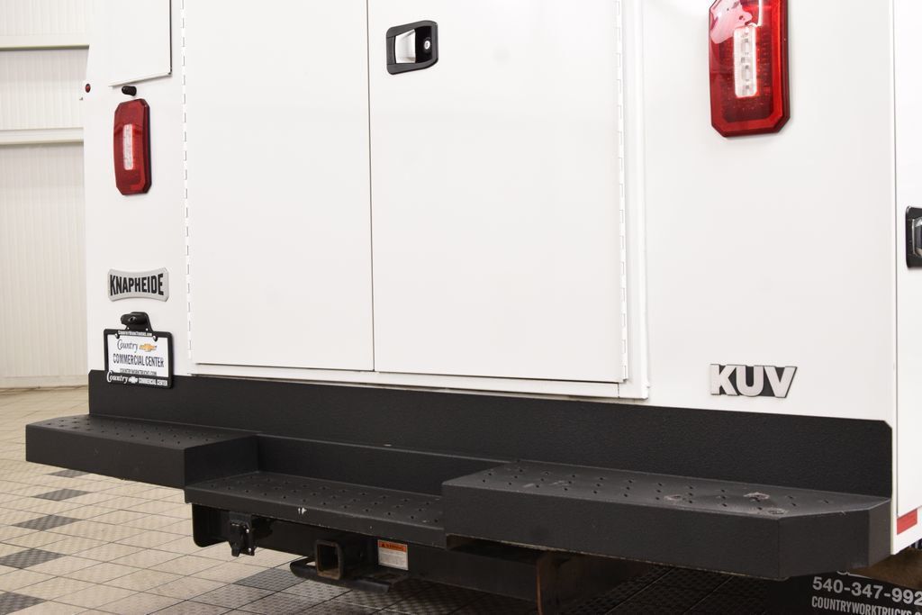 2023 Chevrolet Express Commercial Cutaway EXPRESS 3500 CUTAWAY * 6.6 V8 * 13' KNAPHEIDE KUV * LIKE NEW - 23021656 - 10