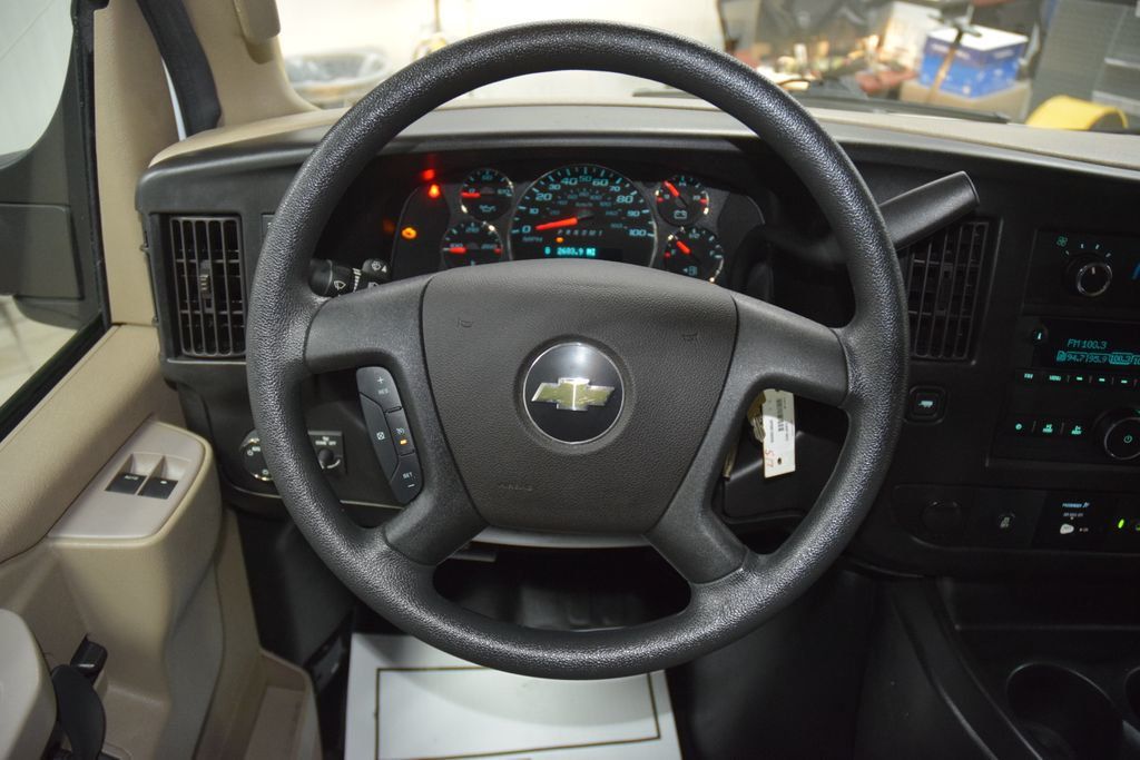 2023 Chevrolet Express Commercial Cutaway EXPRESS 3500 CUTAWAY * 6.6 V8 * 13' KNAPHEIDE KUV * LIKE NEW - 23021656 - 24