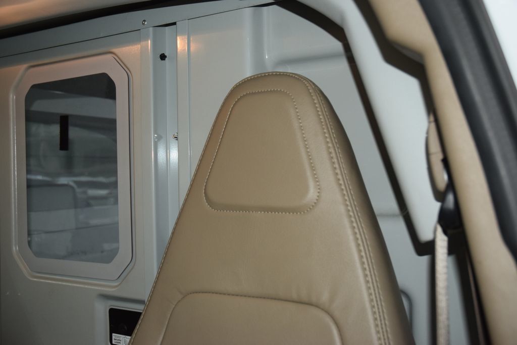 2023 Chevrolet Express Commercial Cutaway EXPRESS 3500 CUTAWAY * 6.6 V8 * 13' KNAPHEIDE KUV * LIKE NEW - 23021656 - 28
