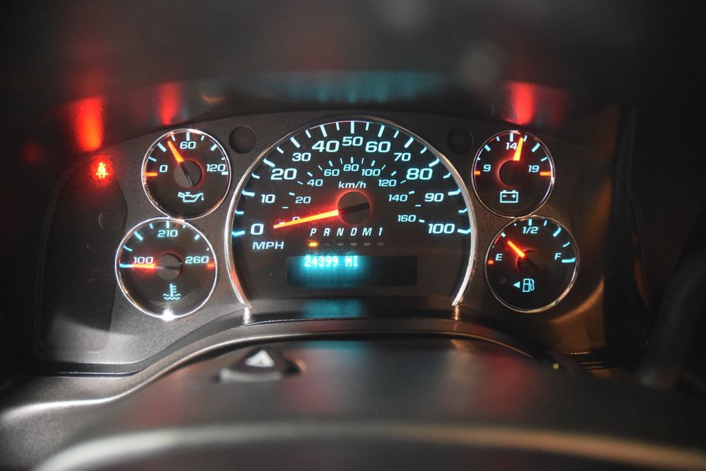 2023 Chevrolet Express Commercial Cutaway EXPRESS 3500 CUTAWAY * 6.6 V8 * 13' KNAPHEIDE KUV * LIKE NEW - 23021656 - 33
