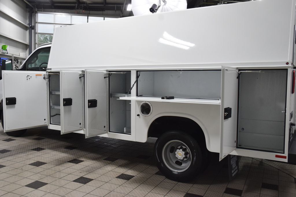 2023 Chevrolet Express Commercial Cutaway EXPRESS 3500 CUTAWAY * 6.6 V8 * 13' KNAPHEIDE KUV * LIKE NEW - 23021656 - 35