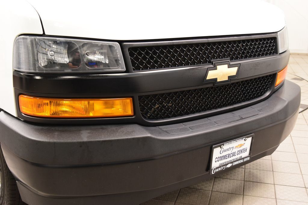 2023 Chevrolet Express Commercial Cutaway EXPRESS 3500 CUTAWAY * 6.6 V8 * 13' KNAPHEIDE KUV * LIKE NEW - 23021656 - 6