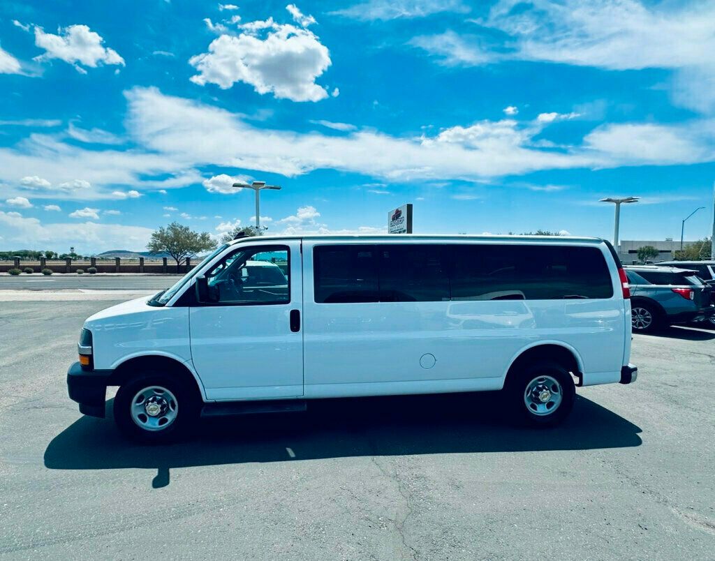 2023 Chevrolet Express Passenger LT photo 2