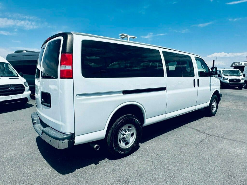 2023 Chevrolet Express Passenger LT photo 6