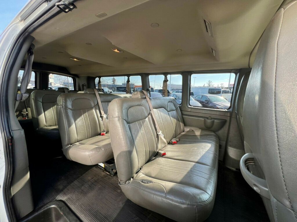 2023 Chevrolet Express Passenger RWD 3500 155" LS - 22978641 - 10