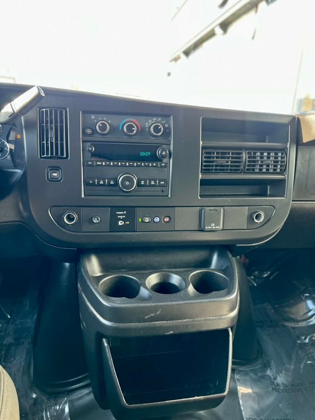 2023 Chevrolet Express Passenger RWD 3500 155" LS - 22978641 - 20