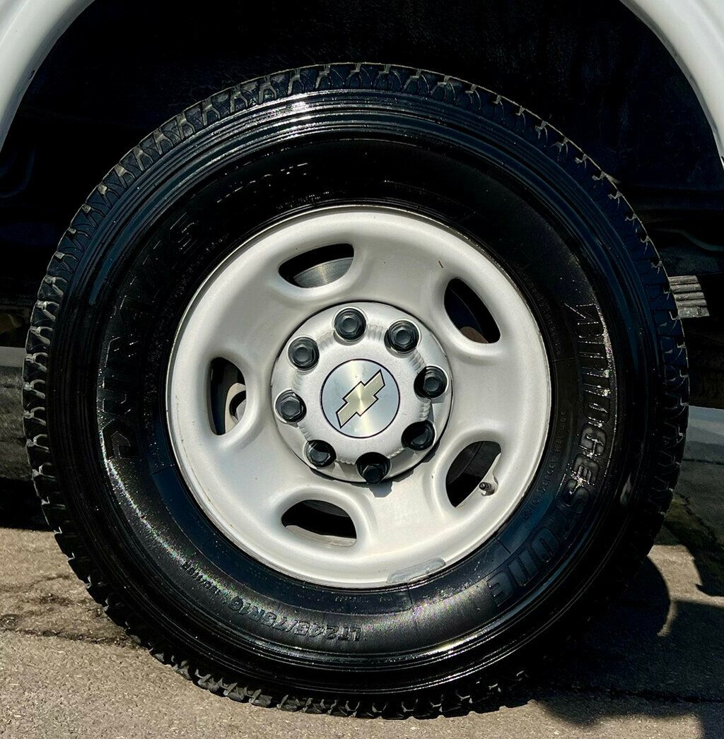 2023 Chevrolet Express Passenger RWD 3500 155" LS - 22978641 - 21