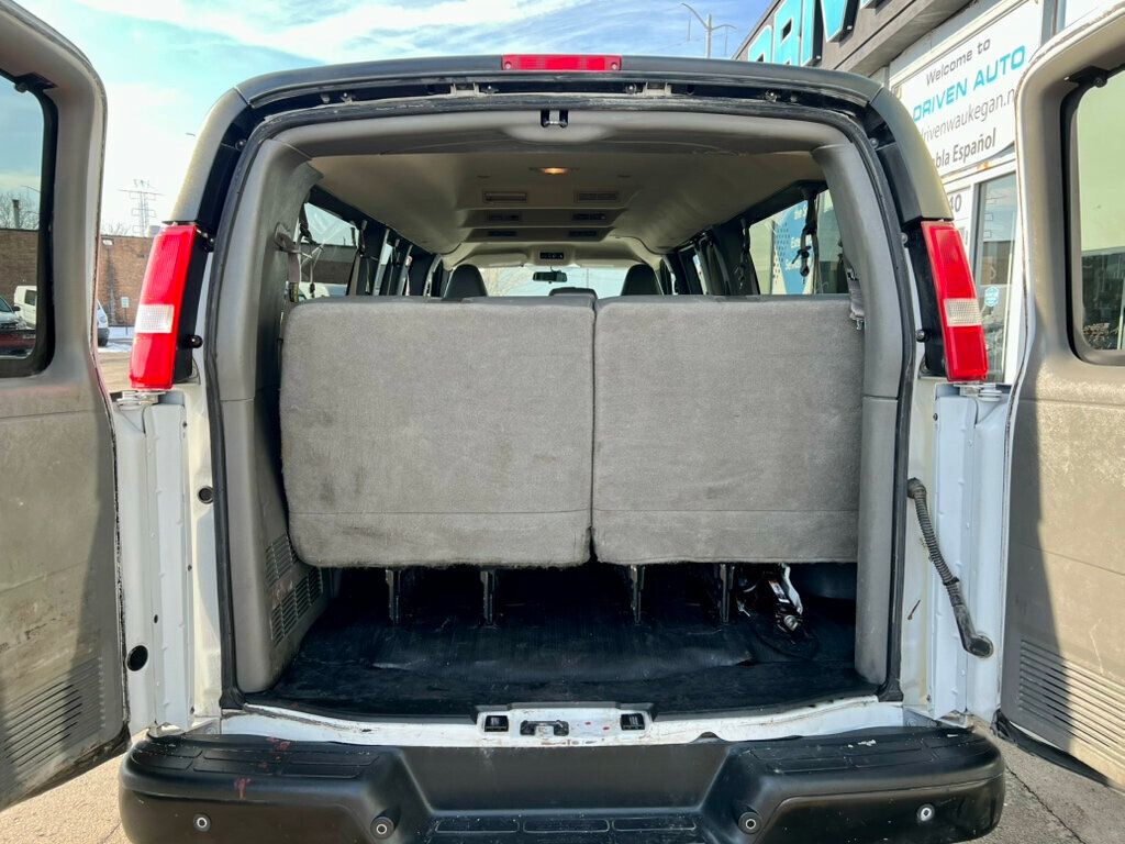 2023 Chevrolet Express Passenger RWD 3500 155" LS - 22978641 - 6