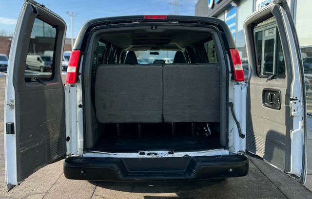 2023 Chevrolet Express Passenger RWD 3500 155" LS - 22978641 - 7