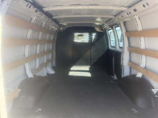 2023 Chevrolet G2500  - 22998042 - 10