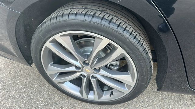 2023 Chevrolet Malibu 1LT Sedan 4D - 23041523 - 3