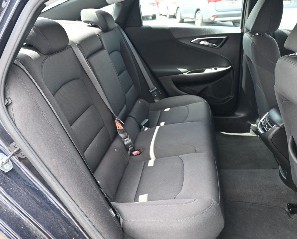 Chevrolet Malibu photo 15