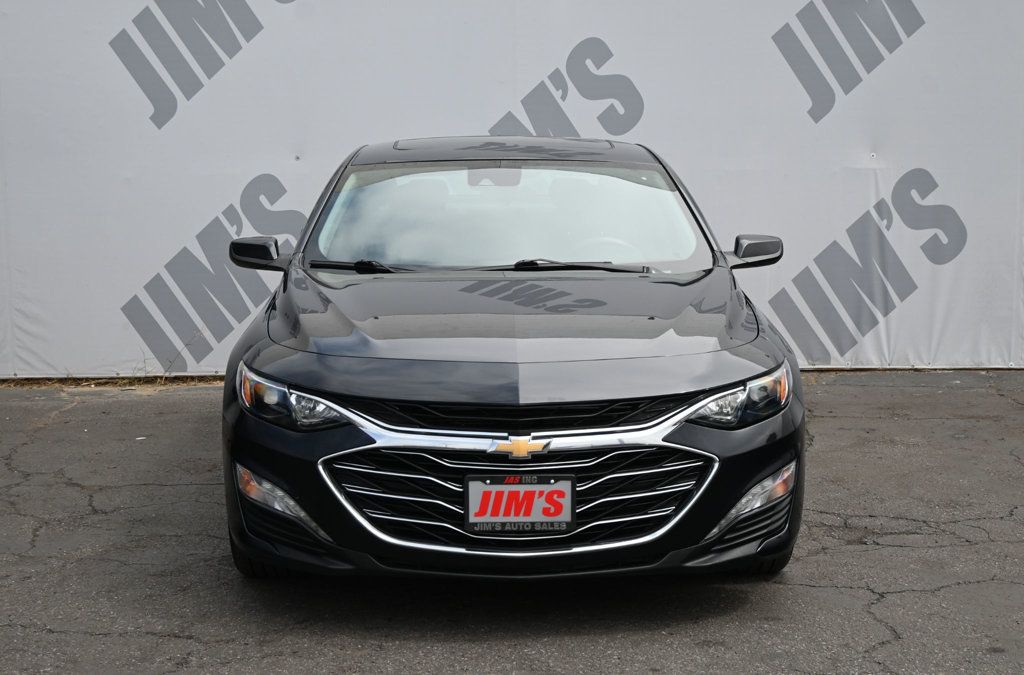 Chevrolet Malibu photo 2