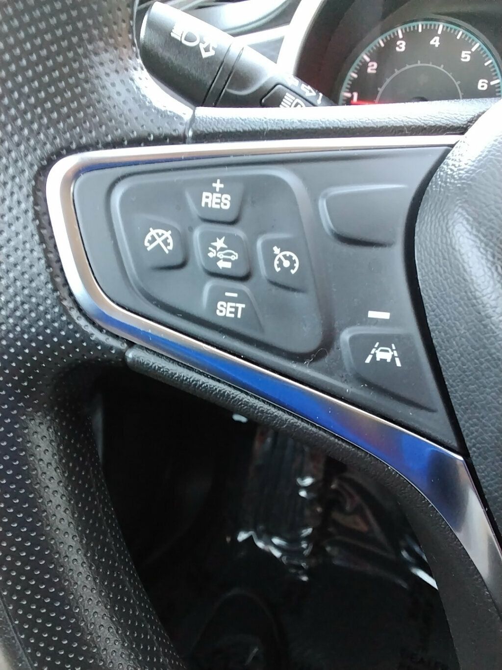 2023 Chevrolet Malibu 1LT photo 12
