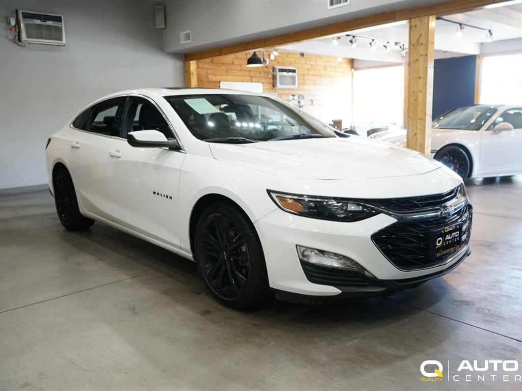 2023 Chevrolet Malibu 1LT photo 3