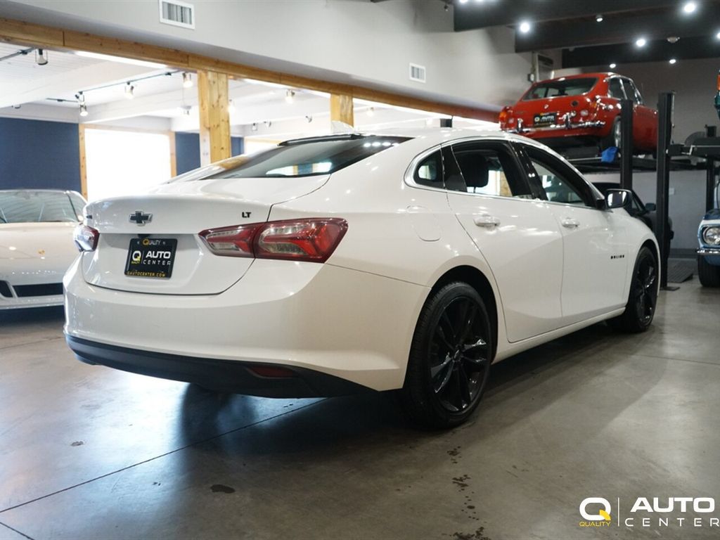 2023 Chevrolet Malibu 1LT photo 4