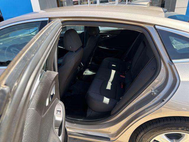 2023 Chevrolet Malibu 4dr Sedan 1LT - 23001066 - 8
