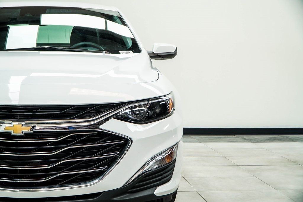 2023 Chevrolet Malibu LS photo 2