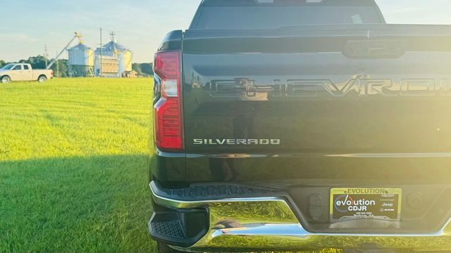 2023 Chevrolet Silverado 1500 2WD Crew Cab 147" LT - 23017678 - 29